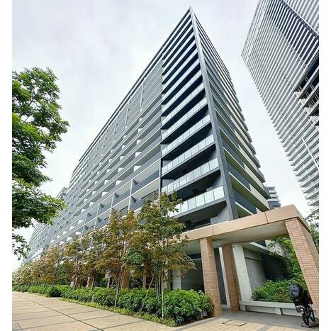 ＨＡＲＵＭＩ ＦＬＡＧ ＰＡＲＫ ＶＩＬＬＡＧＥ Ｅ棟
