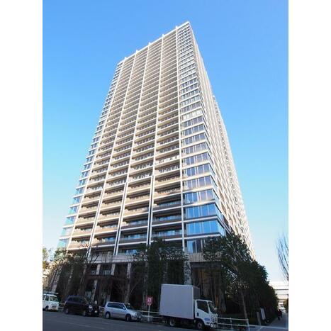 ＧＬＯＢＡＬ ＦＲＯＮＴ ＴＯＷＥＲ